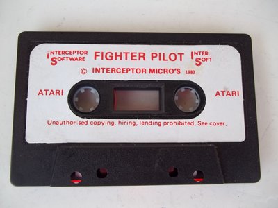 soft_kazeta_(atari)_fighterpilot_kazeta.jpg, 100 kB