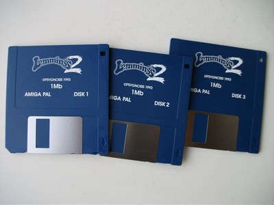 soft_disketa_(amiga)_lemmings2tribes_diskety.jpg, 74kB