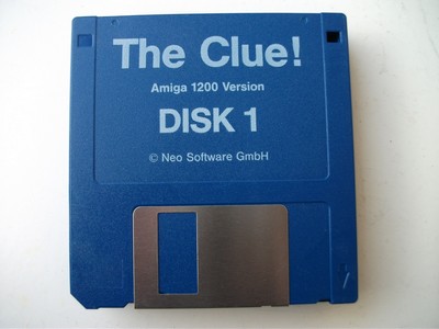 soft_disketa_(amiga)_theclue_disketa.jpg, 79kB