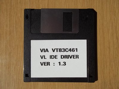 soft_diskety_35palc_pc_via-vt83c461_disketa.jpg, 59 kB