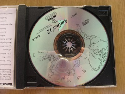 software_cd_amiga_aminet12_cd.jpg, 45 kB