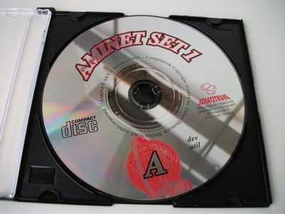 software_cd_amiga_aminet14_cd.jpg, 46 kB