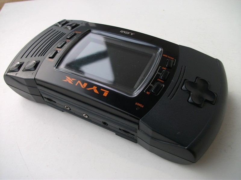 atari_lynx_vrch.jpg, 126 kB