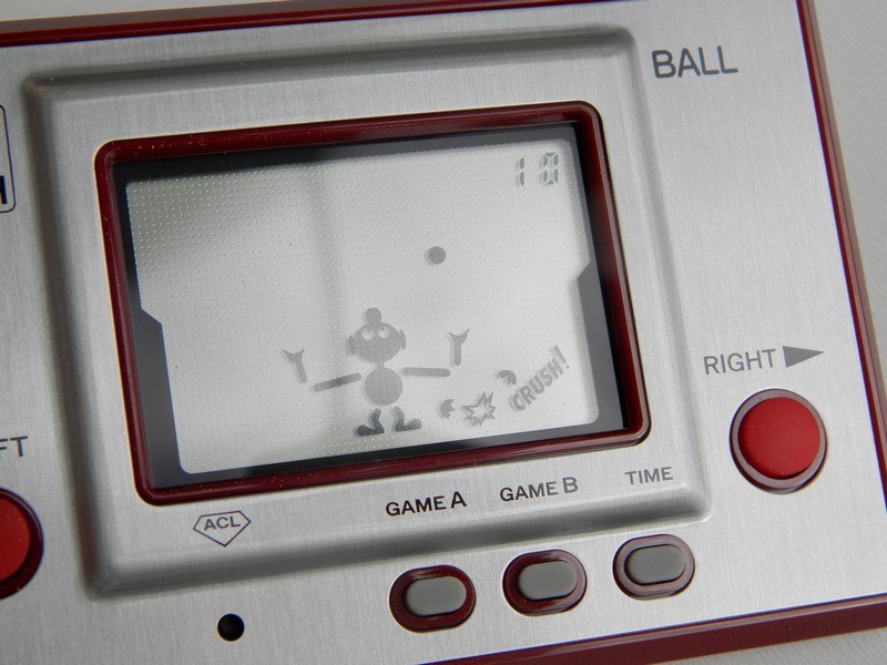 nintendo_gameandwatch_ball_reedice_detail3.jpg, 117kB