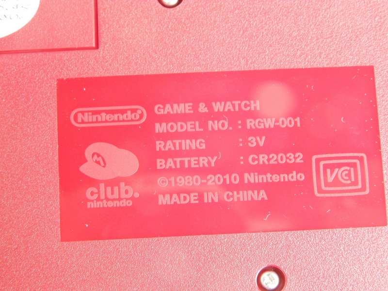 nintendo_gameandwatch_ball_reedice_stitek.jpg, 148kB