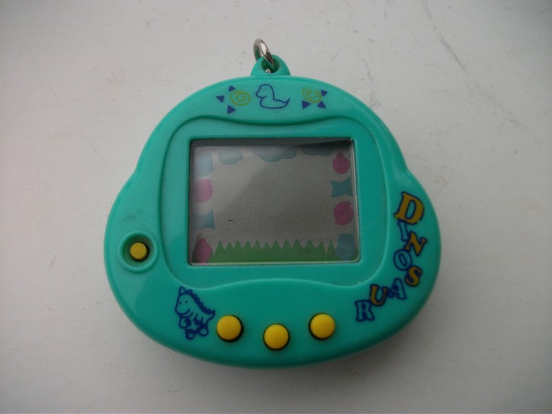 tamagotchi_dinosaur_pred.jpg, 109 kB