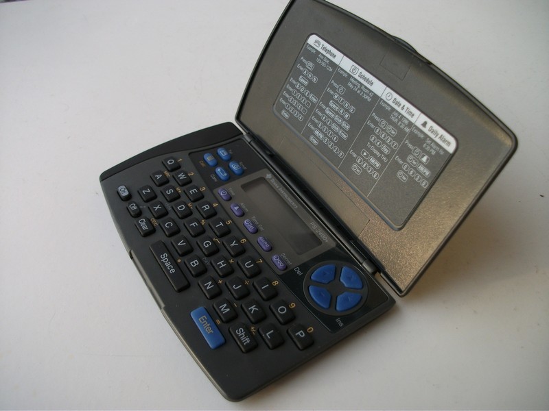 databanka_texasinstruments_ps2400_spod.jpg, 133 kB