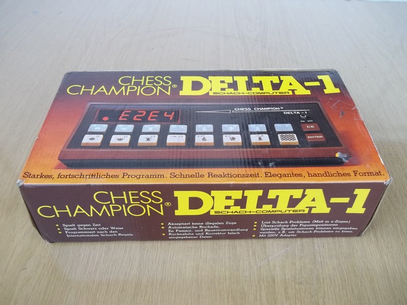 ostatni_sachy_chesschampion_delta1schachcomputer_krabpred2.jpg, 192kB