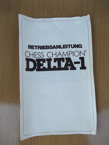 ostatni_sachy_chesschampion_delta1schachcomputer_manualpred.jpg, 95kB