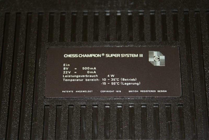 ostatni_sachy_chesschampion_supersystem3_detailvzad.jpg, 154 kB