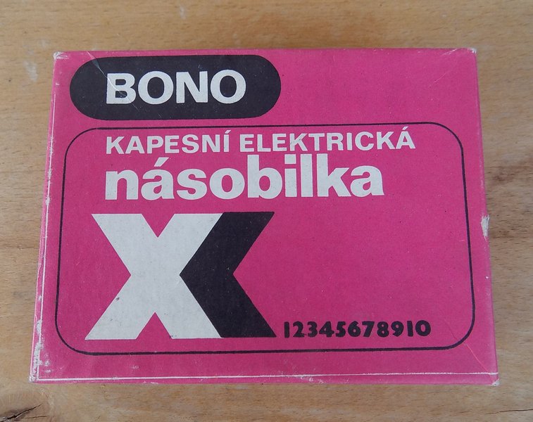 stavebnice_bono_kapesnielektrickanasobilka_krabpred.jpg, 140kB