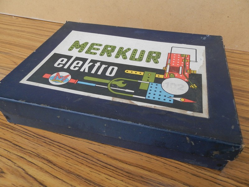 stavebnice_merkur_elektro_102_jina_krabspod.jpg, 117kB