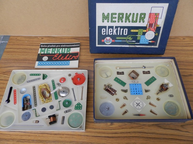 stavebnice_merkur_elektro_102_jina_vse.jpg, 123kB