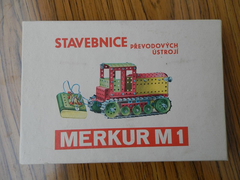 stavebnice_merkur_m1_stavebniceprevodovychustroji_jina2_krabpred.jpg, 99kB