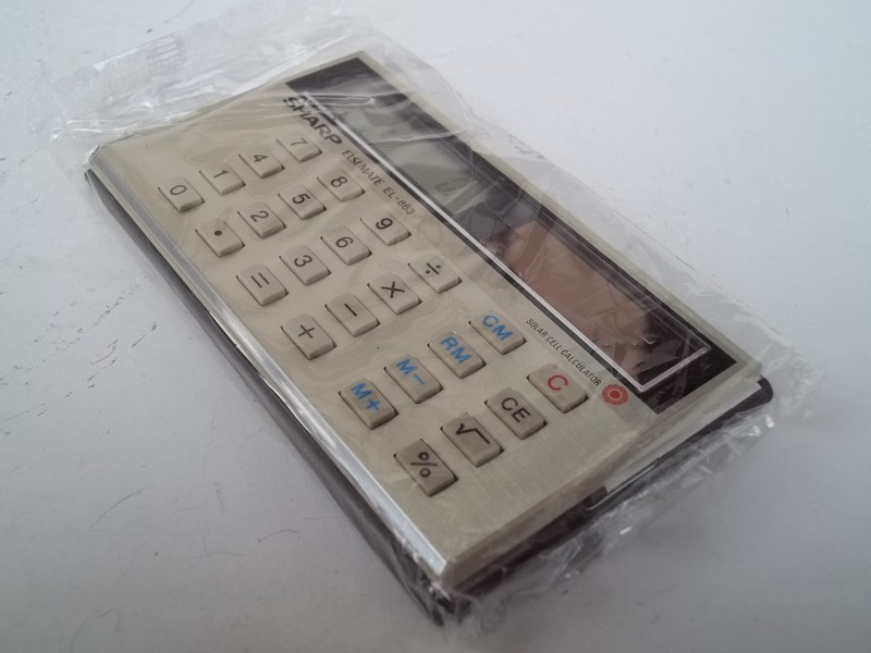 sharp_el836jina_spod.jpg, 141 kB