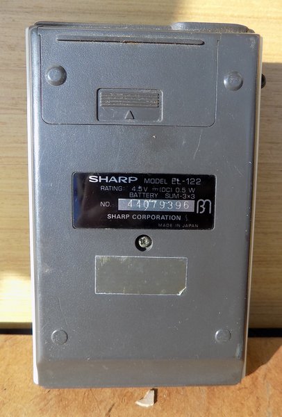 sharp_elsi122_vzad.jpg, 102kB