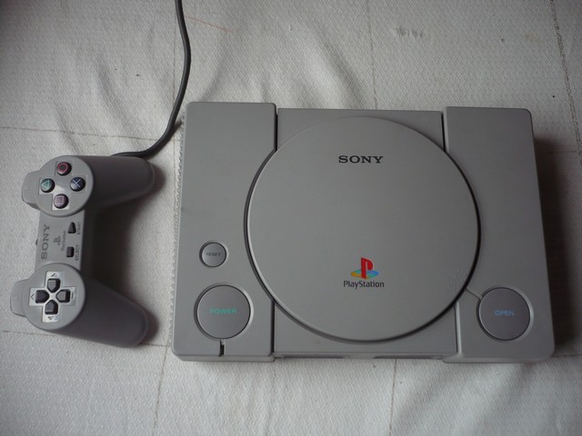 sony_playstation_pred.jpg, 88kB