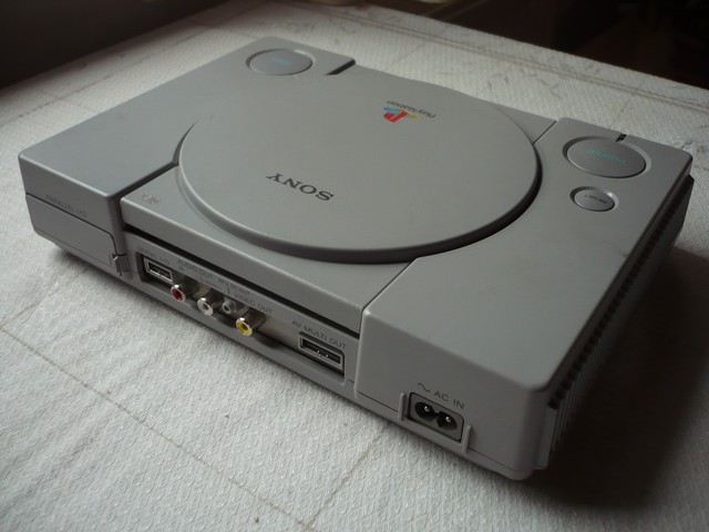 sony_playstation_vrch.jpg, 85kB