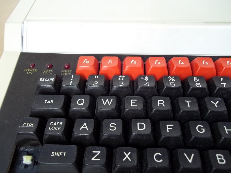 acorn_bbcmaster_detail.jpg, 172 kB