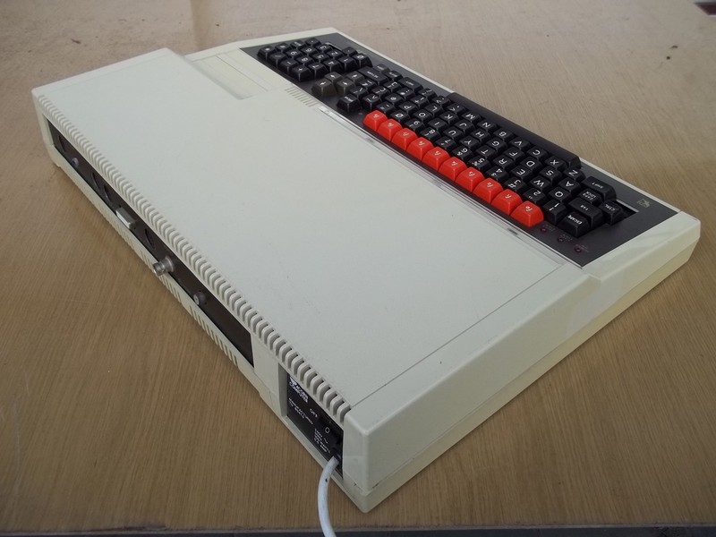 acorn_bbcmaster_vrch.jpg, 162 kB