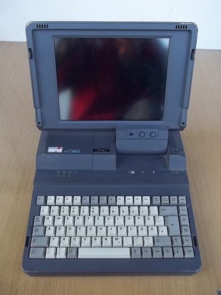 amstrad_alt386sx_pred2.jpg, 91kB