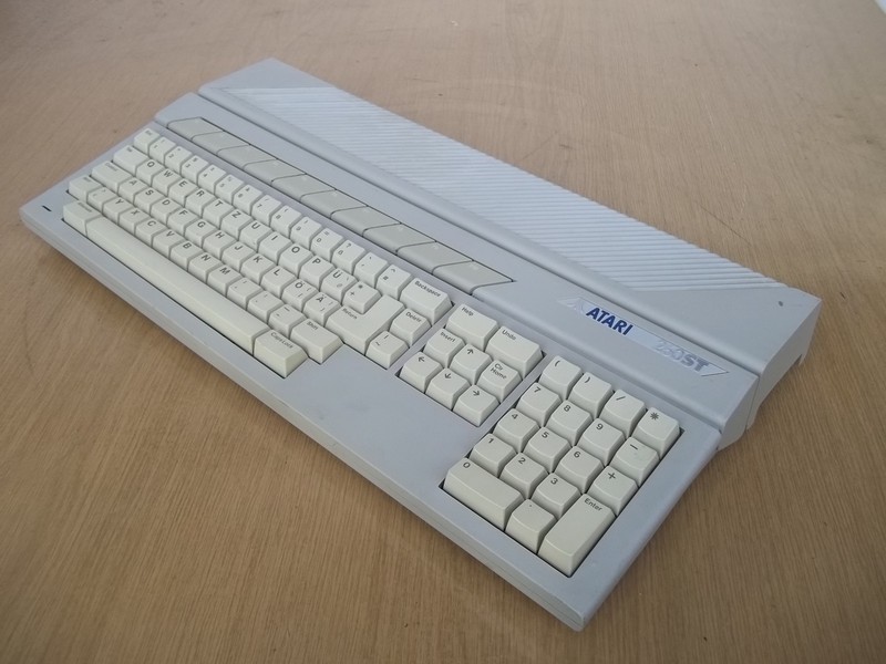 atari_260st_spod.jpg, 174kB
