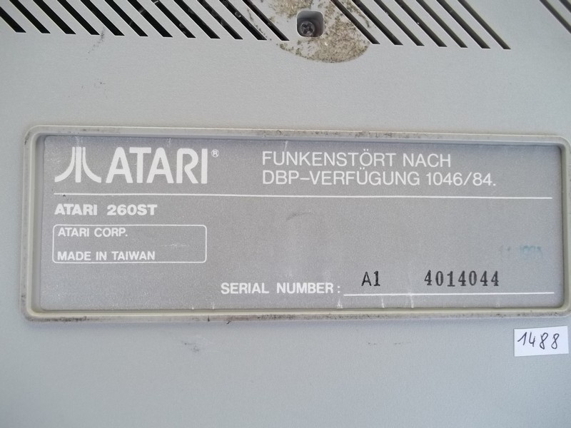 atari_260st_stitek.jpg, 171kB