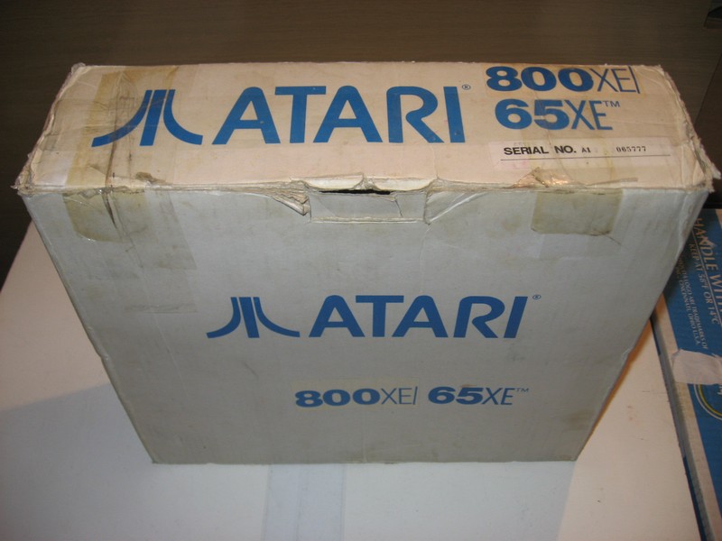 atari_800xe_krabicevzad.jpg, 85 kB