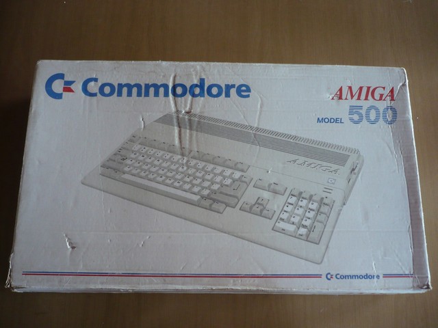 commodore_amiga500_krabicepred.jpg, 57 kB