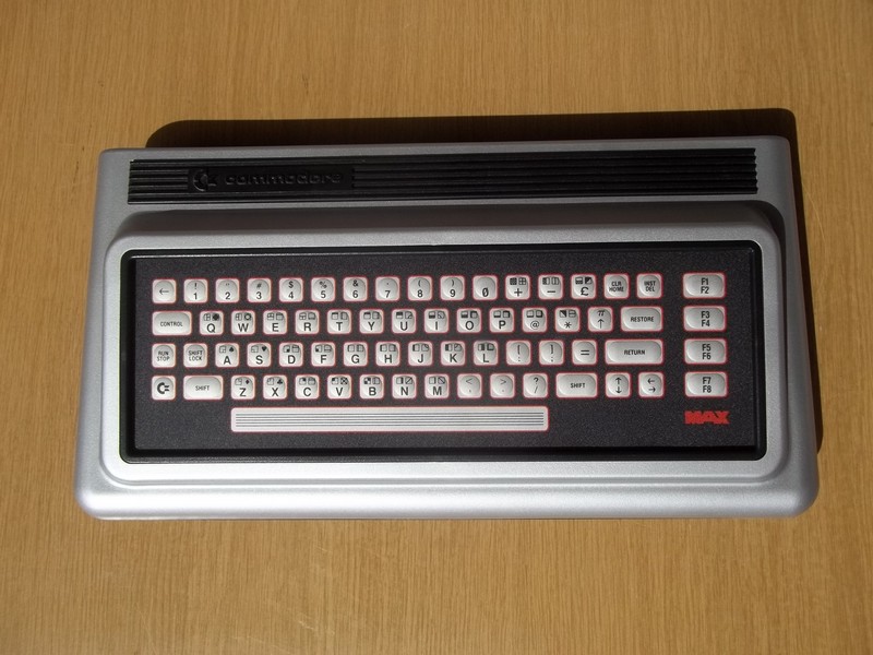 commodore_maxmachine_pred4.jpg, 151kB