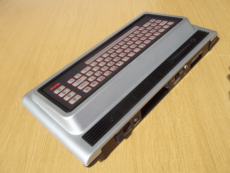 commodore_maxmachine_vrch2.jpg, 151kB