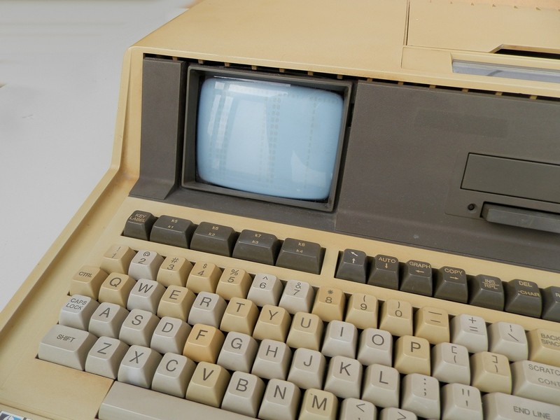 hewlettpackard_hp85b_detail.jpg, 100kB