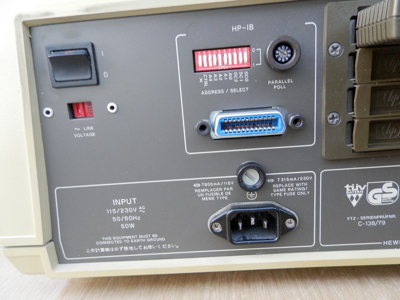 hewlettpackard_hp87xm_vzadudetail.jpg, 117kB