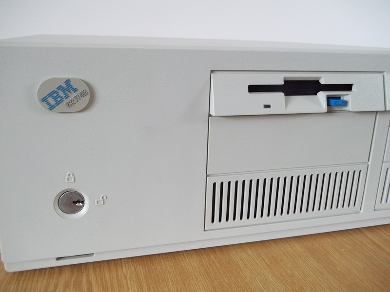 ibm_ps277486_detail.jpg, 149 kB