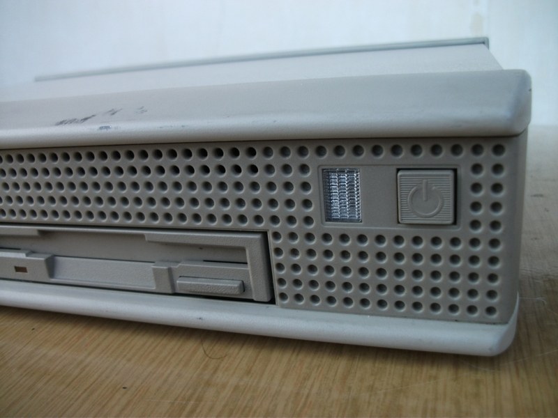 olivetti_pcs11_detail2.jpg, 132kB