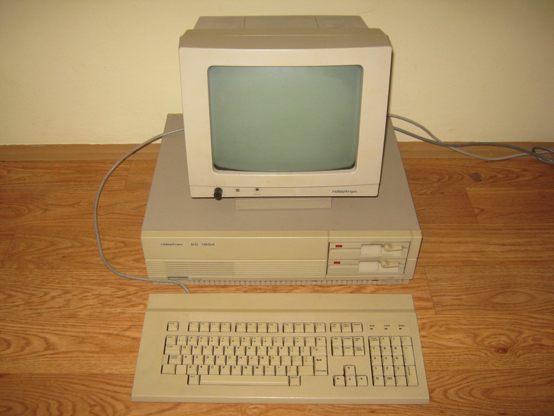 robotron_ec1834_vsepred2.jpg, 89 kB