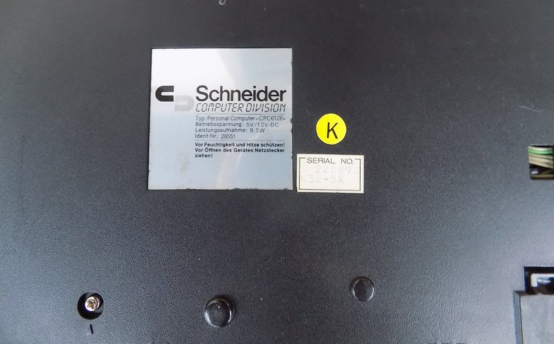 schneider_cpc6128_pekny_stitek.jpg, 129kB