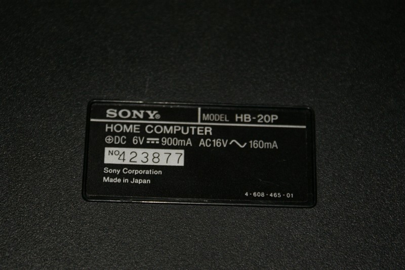 sony_hitbithb20p_detailvzad.jpg, 148 kB
