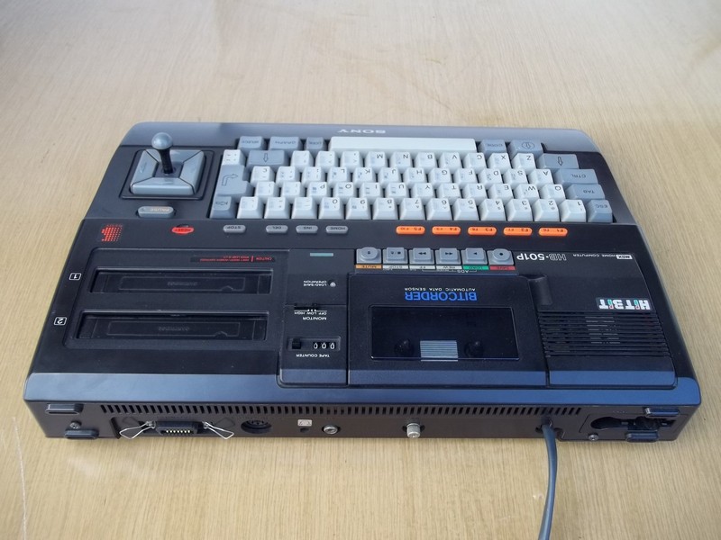 sony_hitbithb501p_vzadu.jpg, 195 kB