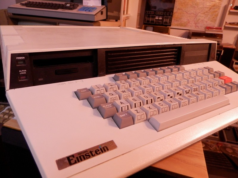 tatungeinstein_tc01_detail.jpg, 120kB