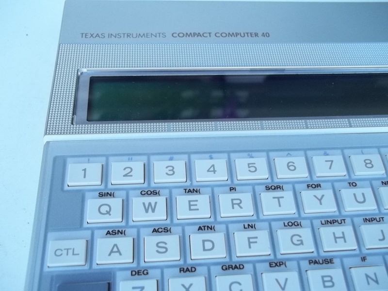 texasinstruments_cc40_detail.jpg, 236kB