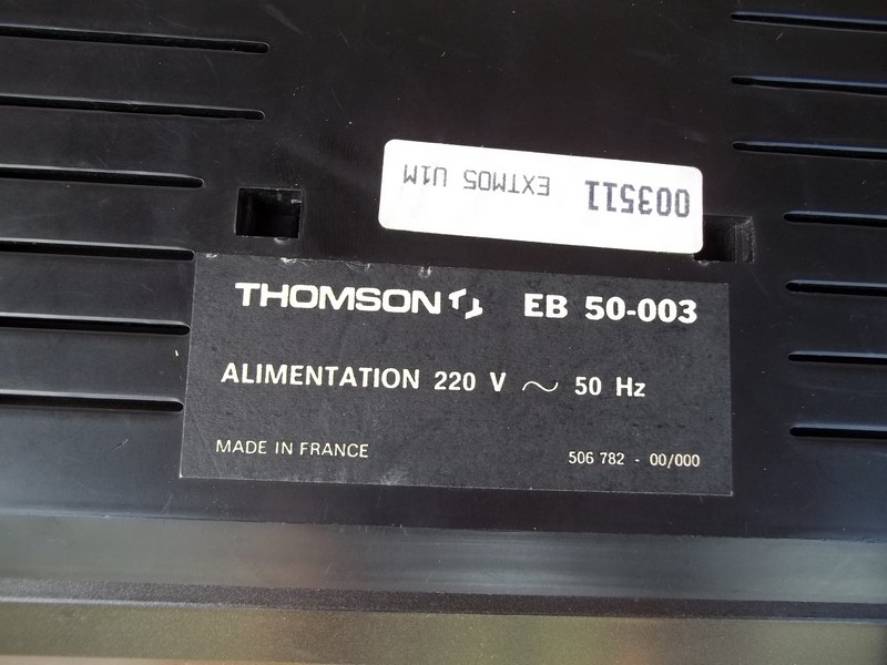 thomson_mo5uc50001extensionmo5_detailvzad.jpg, 168kB