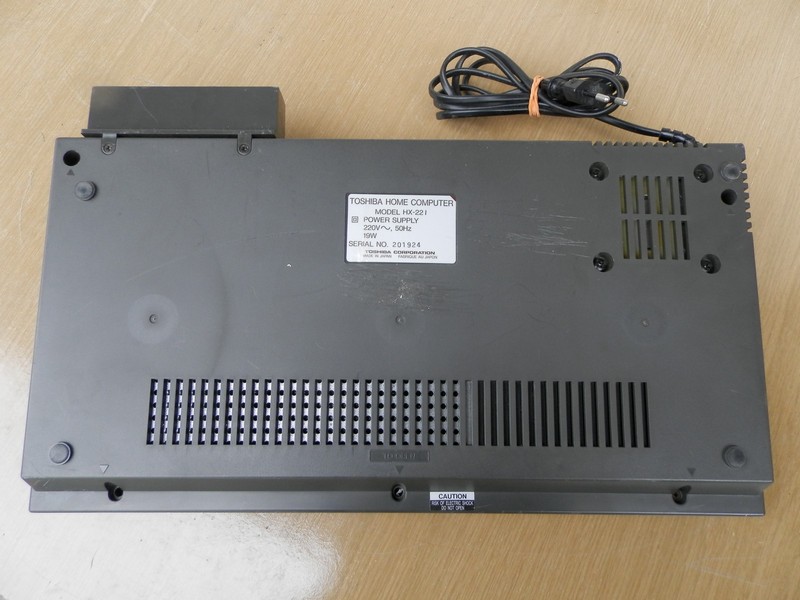 toshiba_hx22_vzad.jpg, 107kB