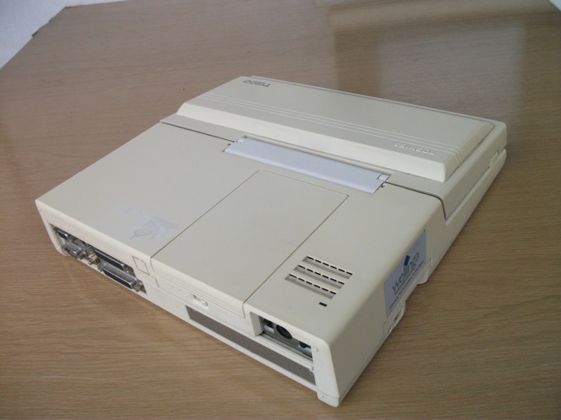 toshiba_t1200_vrch.jpg, 86kB