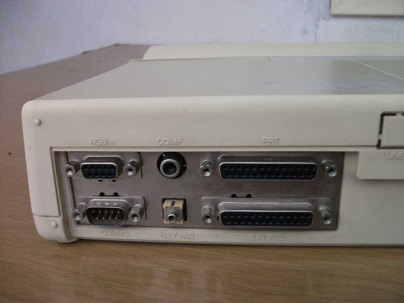 toshiba_t1200_vzadu.jpg, 84kB