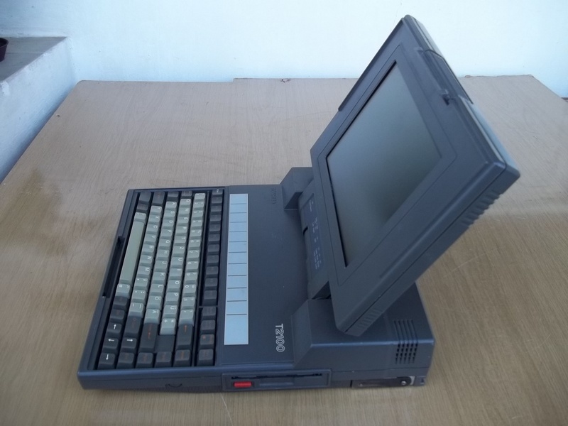 toshiba_t2100_spod2.jpg, 189kB