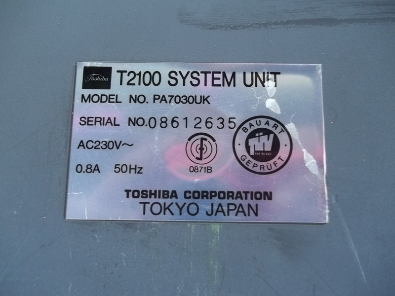 toshiba_t2100_stitek.jpg, 226kB