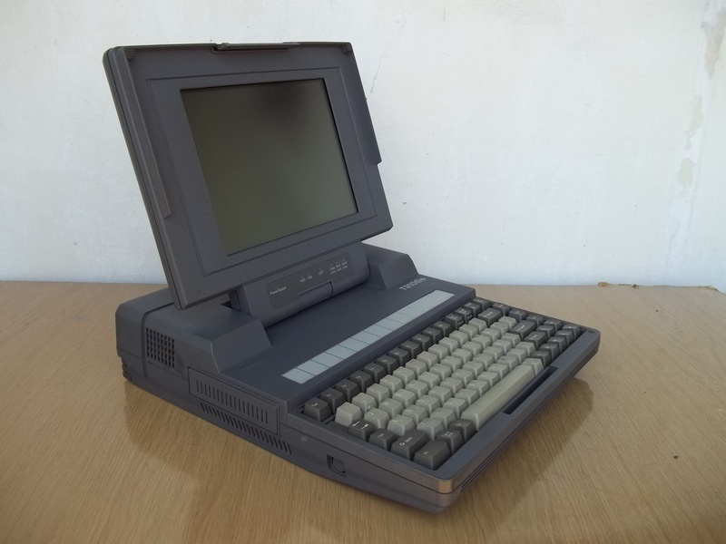 toshiba_t3100e_vrch.jpg, 185kB