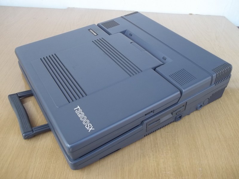 toshiba_t3200sx_zavspod.jpg, 154kB