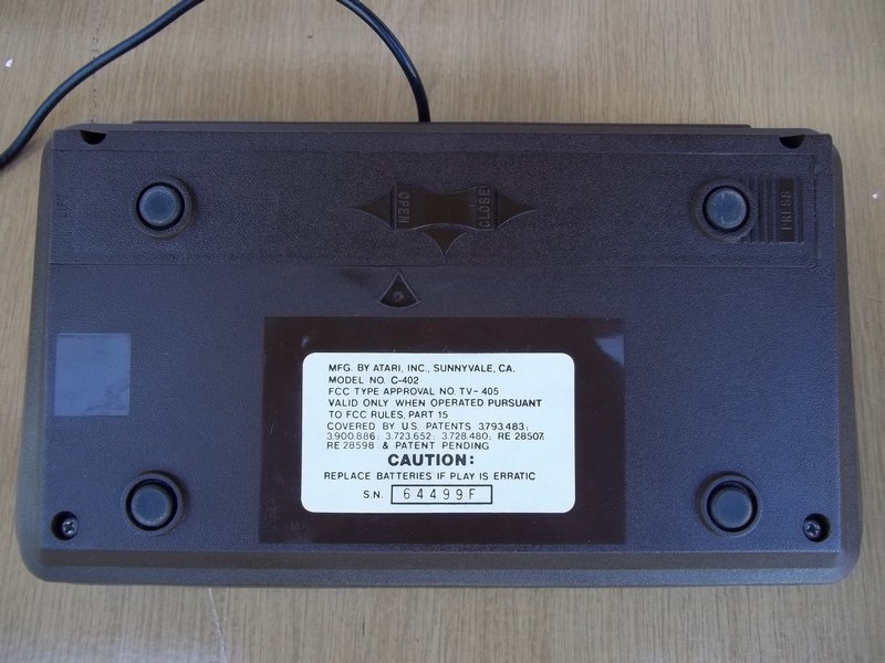 atari_ultrapong_vzad.jpg, 188kB